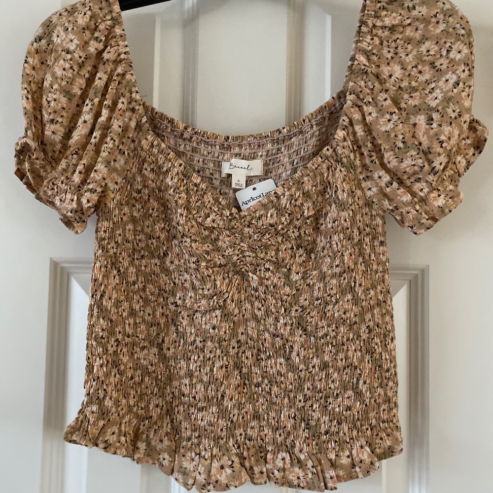 Beceel Top. NWT.   Size Small